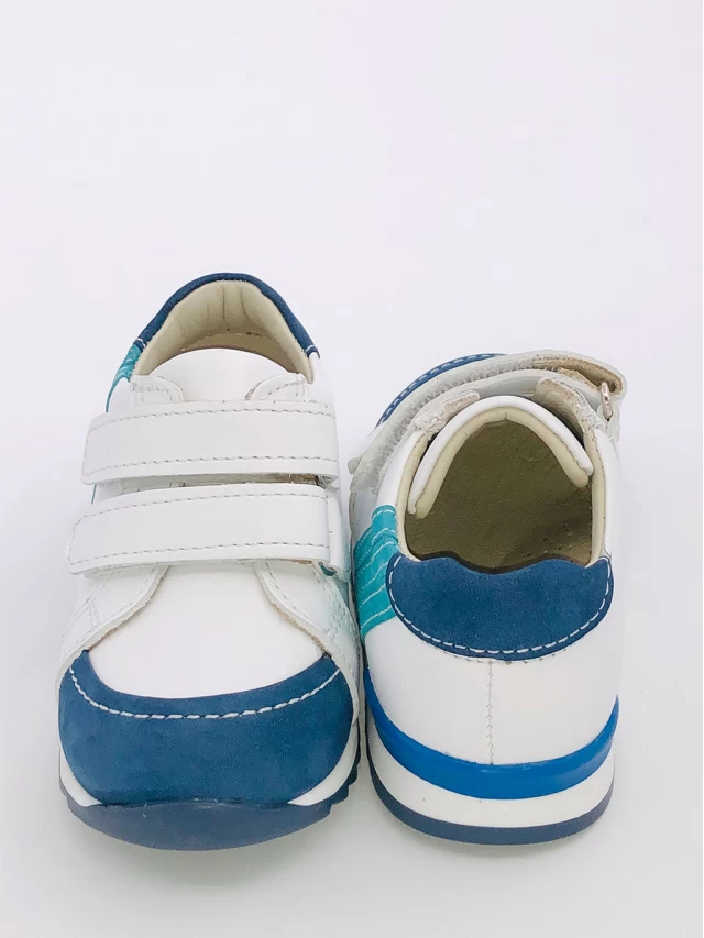 Adidasi baieti Cod 225=JH7